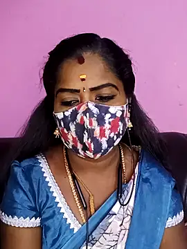 Snapshot of tamilammukuttyy chatting on 04/18/26, 05:44 tamilammukuttyy online show from 04/18/26, 05:44