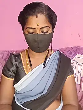 Snapshot of tamilammukuttyy chatting on 05/21/26, 04:58 tamilammukuttyy online show from 05/21/26, 04:58