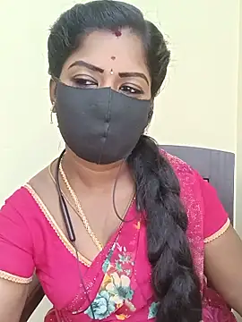 Snapshot of tamilammukuttyy chatting on 06/13/26, 05:05 tamilammukuttyy online show from 06/13/26, 05:05