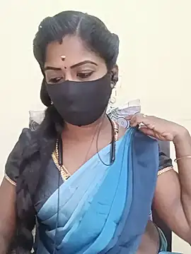 Snapshot of tamilammukuttyy chatting on 06/18/26, 04:11 tamilammukuttyy online show from 06/18/26, 04:11