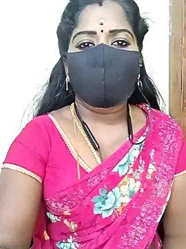 Snapshot of tamilammukuttyy chatting on 06/24/26, 01:43 tamilammukuttyy online show from 06/24/26, 01:43