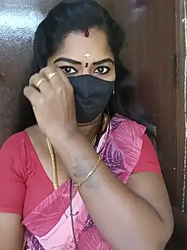 Snapshot of tamilammukuttyy chatting on 07/25/26, 12:31 tamilammukuttyy online show from 07/25/26, 12:31
