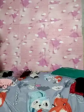 Snapshot of Tin_tanny chatting on 10/03/25, 12:35 Tin tanny online show from 10/03/25, 12:35