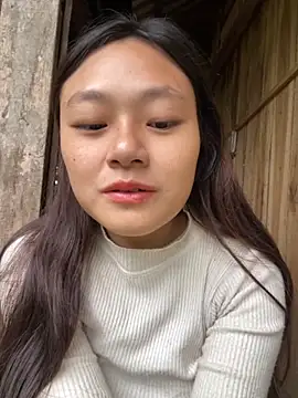 mai-xinh online show from 11/13/25, 11:58