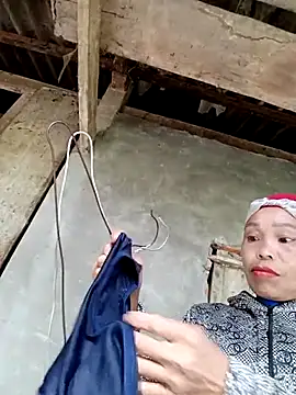 kihi-yo online show from 10/25/25, 01:57