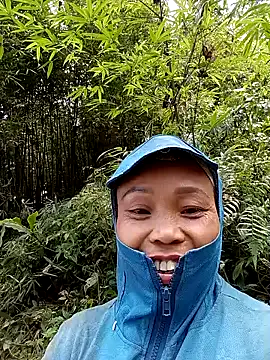 kihi-yo online show from 10/28/25, 05:44