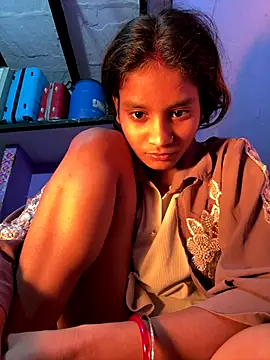 Snapshot of Hot_Mayra_ chatting on 12/18/25, 06:52 Hot Mayra online show from 12/18/25, 06:52