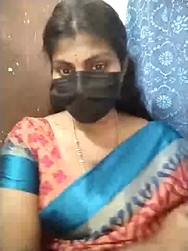 Snapshot of Nithiila chatting on 11/01/25, 05:15 Nithiila online show from 11/01/25, 05:15
