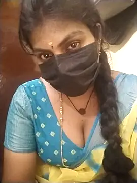 Snapshot of Nithiila chatting on 03/17/26, 04:43 Nithiila online show from 03/17/26, 04:43