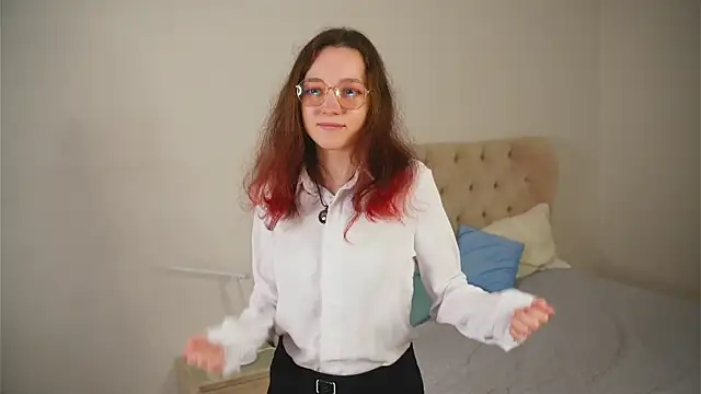 RolandaFolkes online show from 09/12/25, 04:23