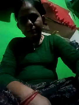 Snapshot of Hot_rachnasexy chatting on 04/08/26, 05:02 Hot rachnasexy online show from 04/08/26, 05:02