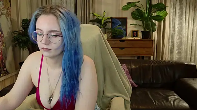 Snapshot of EtherealElysium chatting on 09/17/25, 08:43 EtherealElysium online show from 09/17/25, 08:43