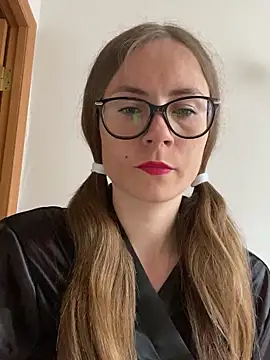 SophieDesire online show from 09/17/25, 06:59