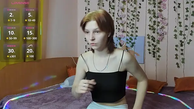 AudreyyKim online show from 11/30/25, 06:50