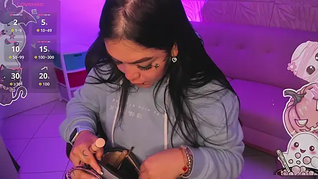 Snapshot of MAGIC_TESSA chatting on 10/11/25, 07:01 MAGIC TESSA online show from 10/11/25, 07:01