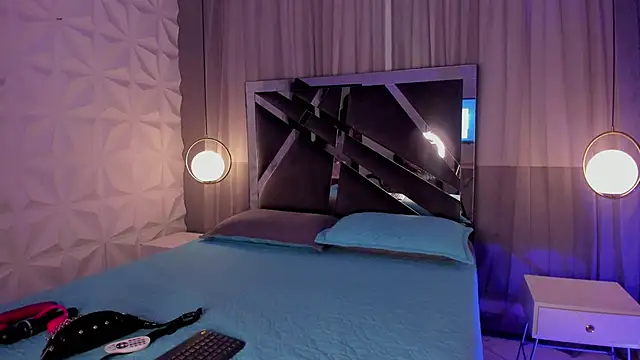 Snapshot of MAGIC_TESSA chatting on 11/24/25, 07:24 MAGIC TESSA online show from 11/24/25, 07:24