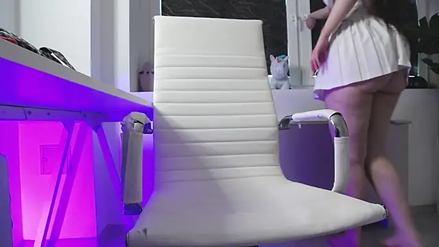 LeiaCrane online show from 04/08/26, 05:07