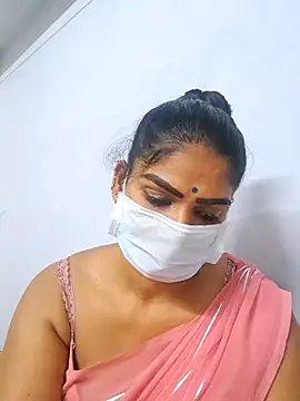 Snapshot of sherlin24 chatting on 09/23/25, 04:21 sherlin24 online show from 09/23/25, 04:21