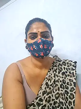 Snapshot of sherlin24 chatting on 10/14/25, 04:41 sherlin24 online show from 10/14/25, 04:41