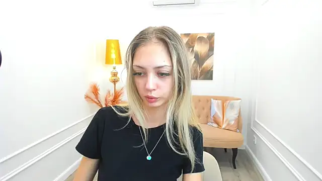 Snapshot of EmilyGraydis chatting on 07/05/26, 07:54 EmilyGraydis online show from 07/05/26, 07:54