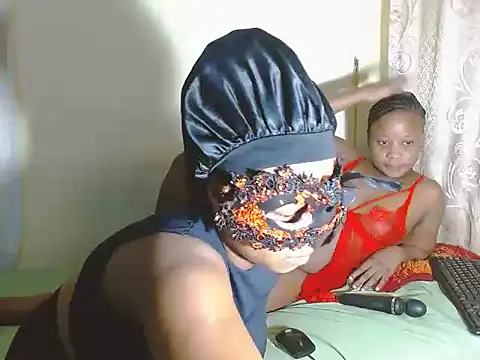 Snapshot of JuicyMellow21 chatting on 09/09/25, 01:49 JuicyMellow21 online show from 09/09/25, 01:49