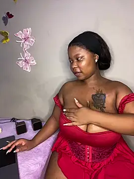 JuicyMellow21 online show from 02/24/26, 12:08