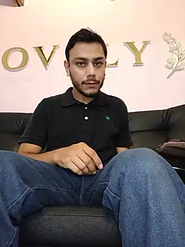 Snapshot of Boss_Domiinator chatting on 07/15/26, 12:43 Boss Domiinator online show from 07/15/26, 12:43