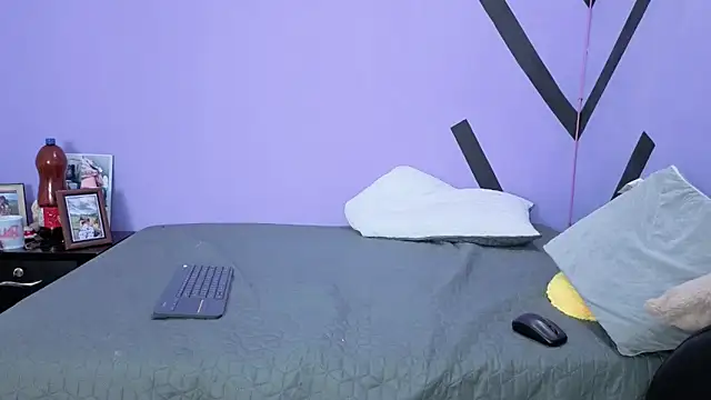 Snapshot of 666SweetAndSpicy chatting on 10/08/25, 09:45 666SweetAndSpicy online show from 10/08/25, 09:45