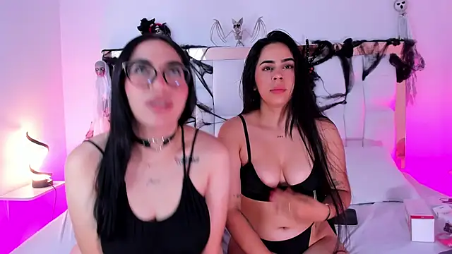 Aria Scott online show from 10/24/25, 12:56