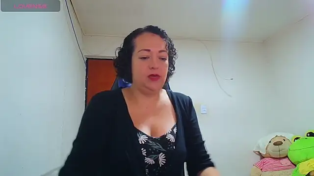 Miss Oriana online show from 11/14/25, 04:49