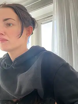 Remirosee online show from 11/26/25, 10:16