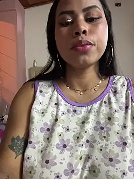 Snapshot of Michluxe_69 chatting on 03/09/26, 02:48 Michluxe 69 online show from 03/09/26, 02:48