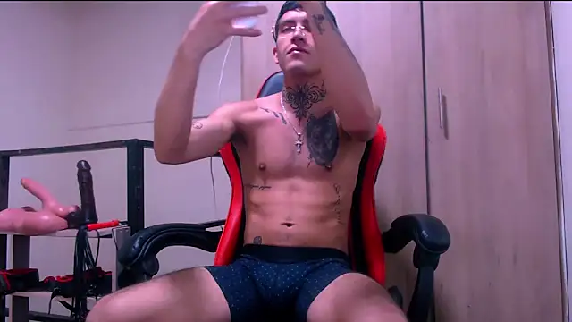 Snapshot of dilan_abraham12 chatting on 03/13/26, 04:41 dilan abraham12 online show from 03/13/26, 04:41