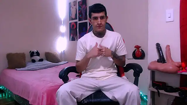 Snapshot of dilan_abraham12 chatting on 03/16/26, 11:31 dilan abraham12 online show from 03/16/26, 11:31