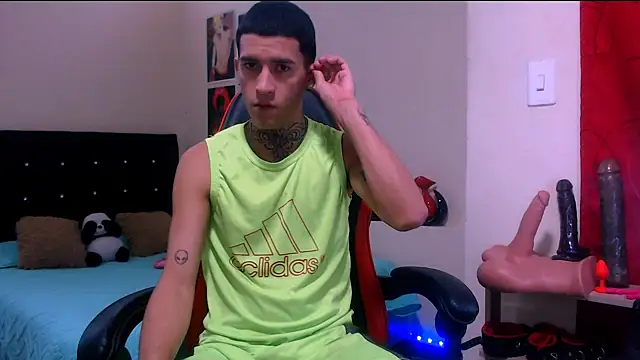 Snapshot of dilan_abraham12 chatting on 03/25/26, 02:50 dilan abraham12 online show from 03/25/26, 02:50