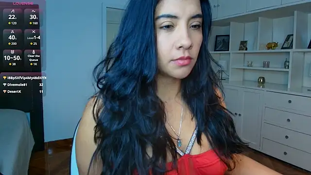 nina moen online show from 11/28/25, 03:42