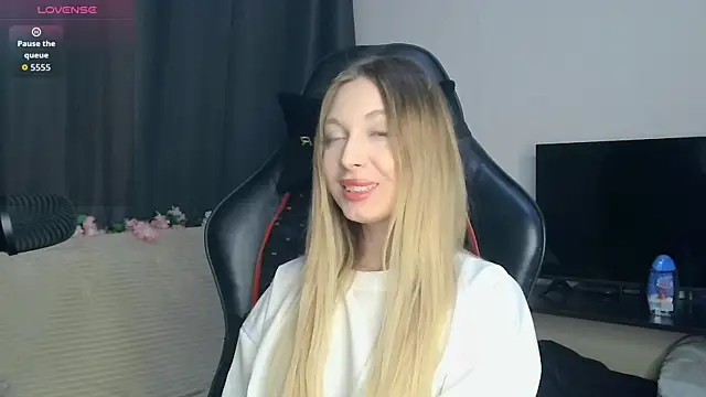 BabbbyFoxxx online show from 10/27/25, 12:58