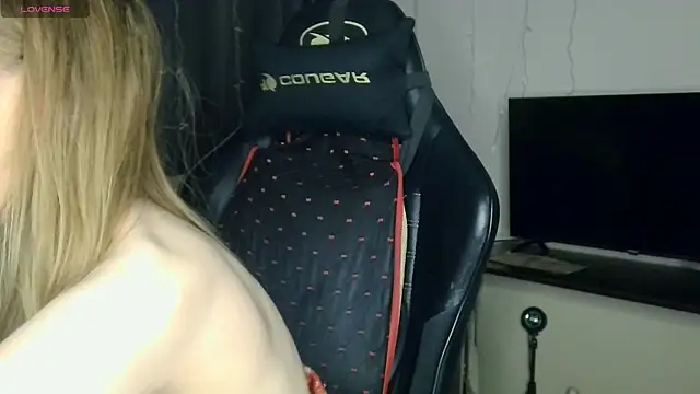 Snapshot of BabbbyFoxxx chatting on 04/06/26, 04:46 BabbbyFoxxx online show from 04/06/26, 04:46