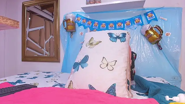 sweegirl69 online show from 09/29/25, 11:59