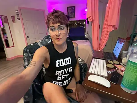 Snapshot of kinkycanner chatting on 03/21/26, 02:27 kinkycanner online show from 03/21/26, 02:27