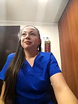 Snapshot of Madisson-04_ chatting on 09/12/25, 09:15 Madisson-04  online show from 09/12/25, 09:15