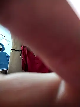 Snapshot of Madisson-04_ chatting on 09/19/25, 08:09 Madisson-04  online show from 09/19/25, 08:09