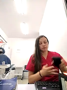 Snapshot of Madisson-04_ chatting on 09/29/25, 07:30 Madisson-04  online show from 09/29/25, 07:30