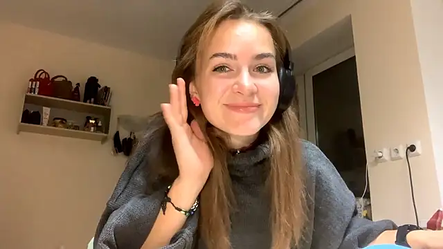 BunnyTiedeman online show from 09/25/25, 05:49