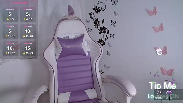 Snapshot of Violet-Flow chatting on 04/10/26, 05:39 Violet-Flow online show from 04/10/26, 05:39