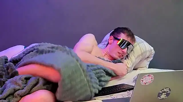 maskedboy1 online show from 04/29/26, 08:59