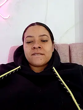 Snapshot of SophieCurves chatting on 11/13/25, 11:47 SophieCurves online show from 11/13/25, 11:47