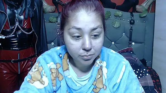 Snapshot of Evadiryxxx chatting on 03/12/26, 02:45 Evadiryxxx online show from 03/12/26, 02:45