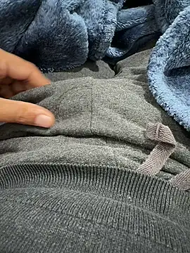 Snapshot of Pomloposho chatting on 12/15/25, 10:03 Pomloposho online show from 12/15/25, 10:03