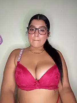 Snapshot of Cat_Hot_Party chatting on 10/06/25, 11:57 Cat Hot Party online show from 10/06/25, 11:57